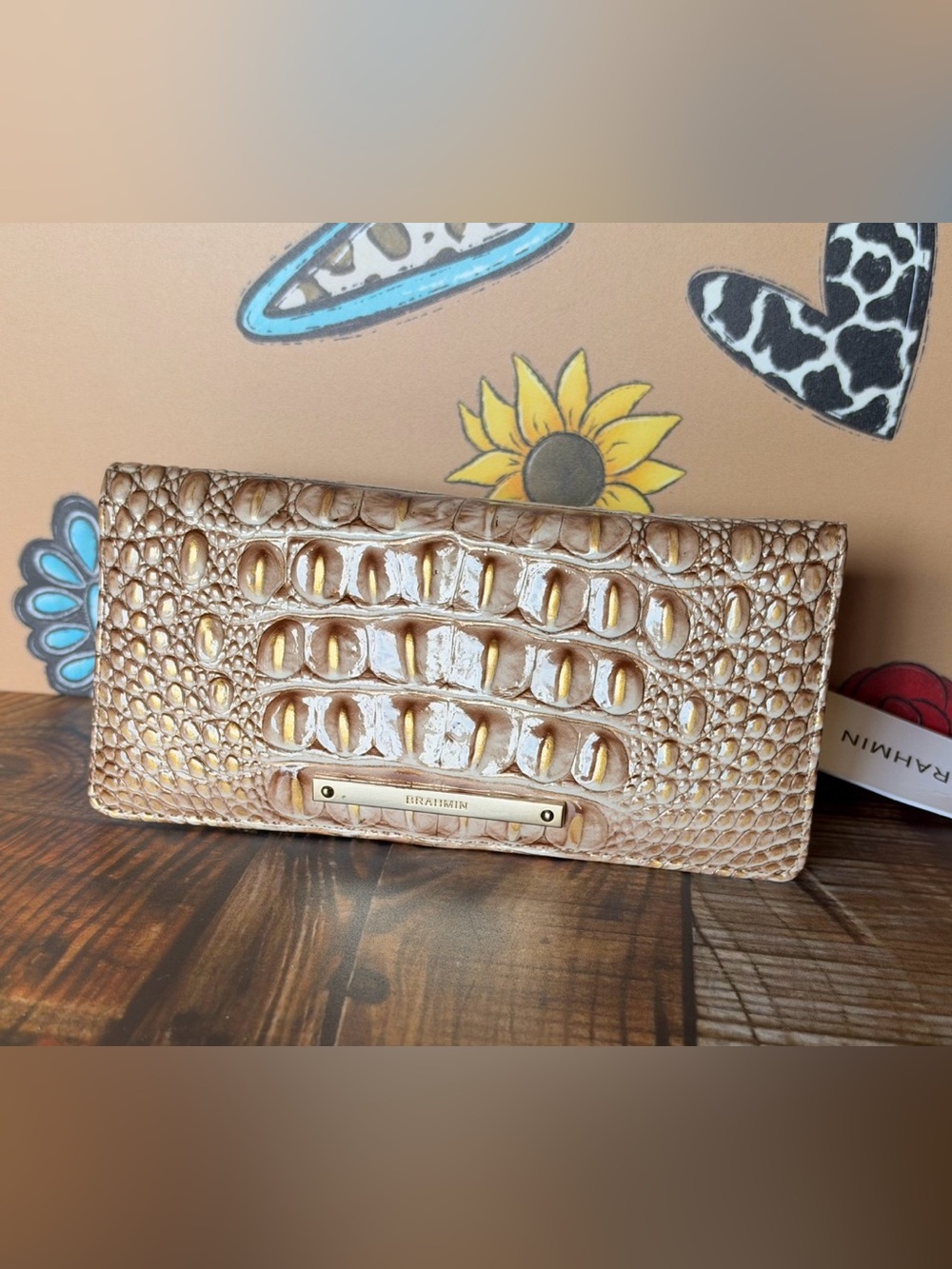 Firm NWT Brahmin Ombre Melbourne Chrysanthemum Adelle Leather Wallet neutral Ady